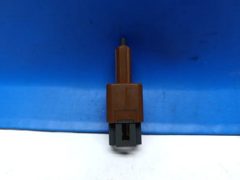 Датчик тормоза Infiniti QX50 2017 25320JN00A J50 VQ25HR