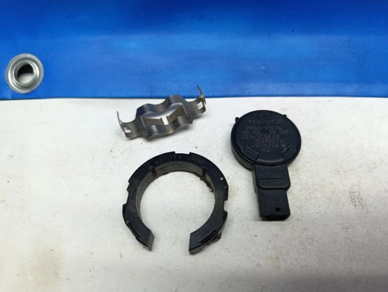 Датчик дождя Toyota Avensis 2008 8994105020 T250