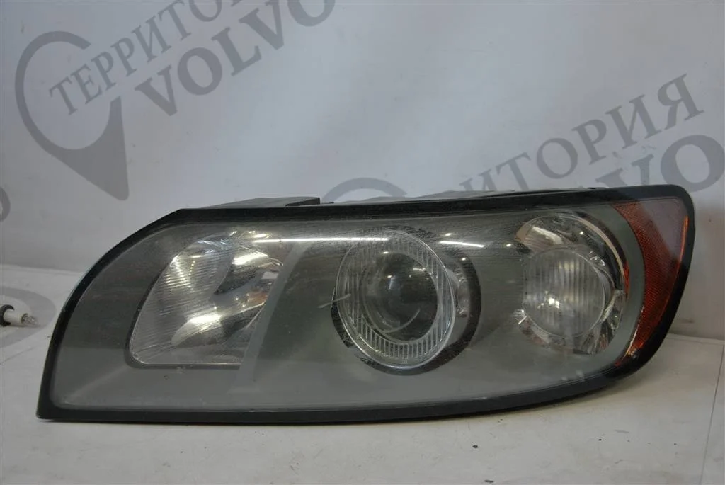 Фара левая галоген VOLVO S40 2004-2007