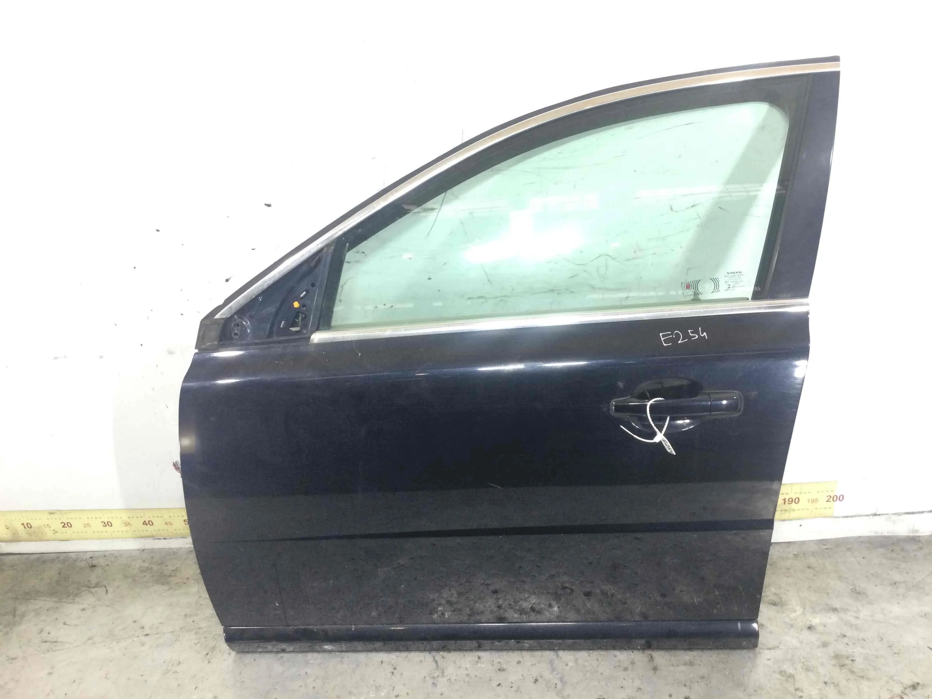 Дверь передняя левая Volvo V70 3 поколение (рестайлинг) (2013-2026) дизель 2.0 TD Автомат