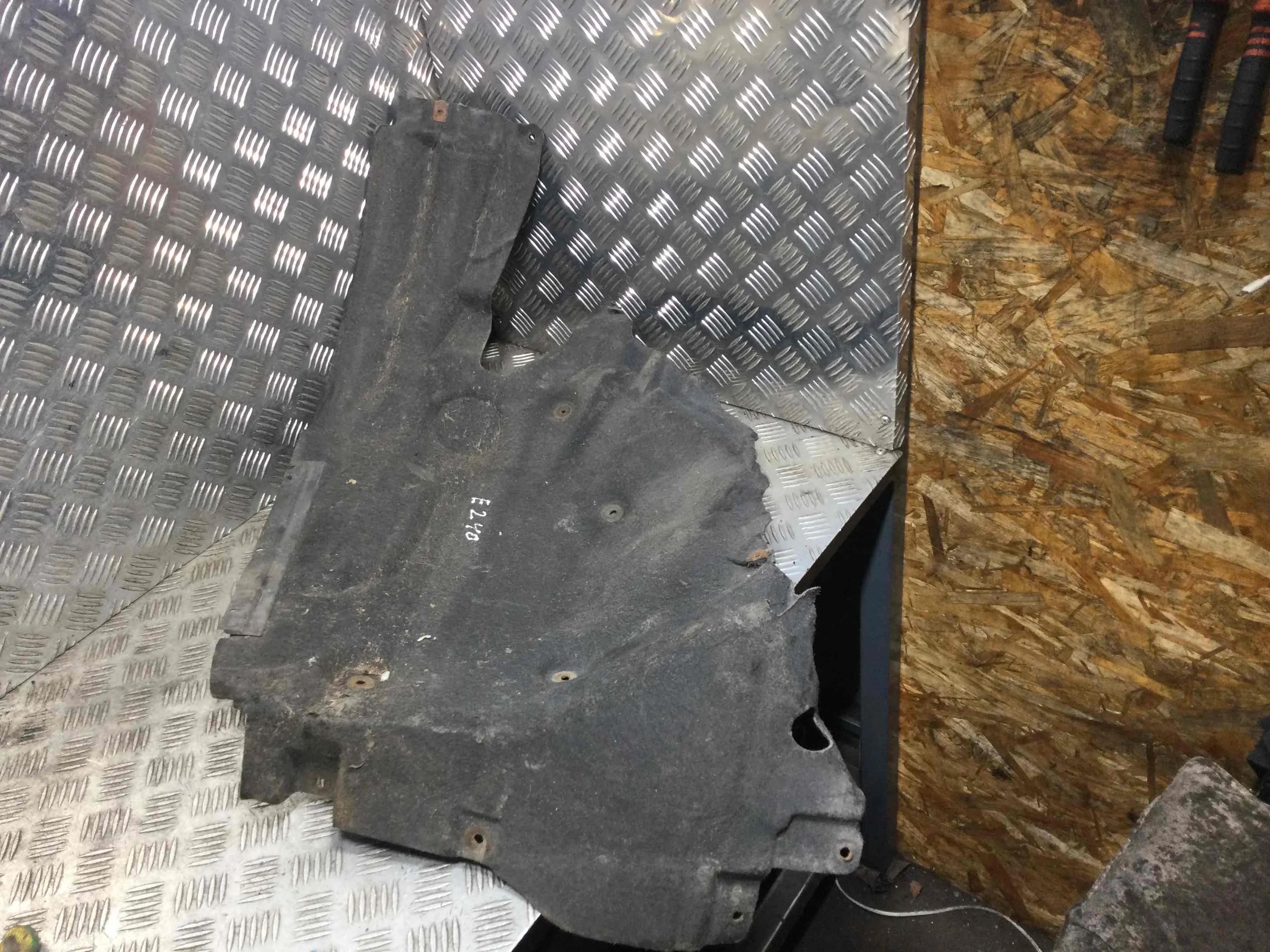 Защита арок передняя правая (подкрылок) BMW 5-Series F10/F11/GT F07 (2009-2013) дизель 2.0 TD Механика Универсал