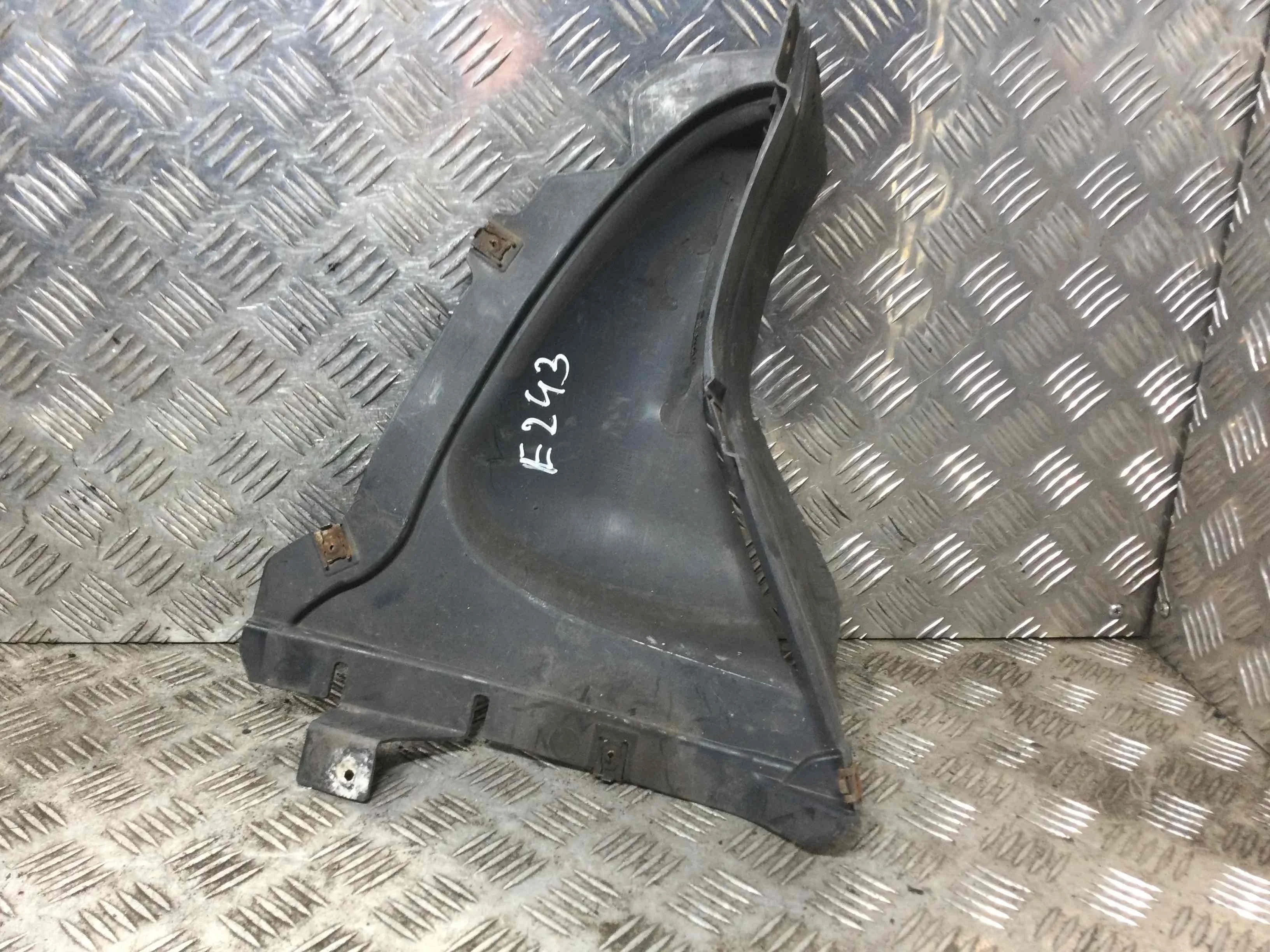 Защита арок передняя правая (подкрылок) BMW 5-Series F10/F11/GT F07 (2009-2013) дизель 2.0 TD Механика Седан