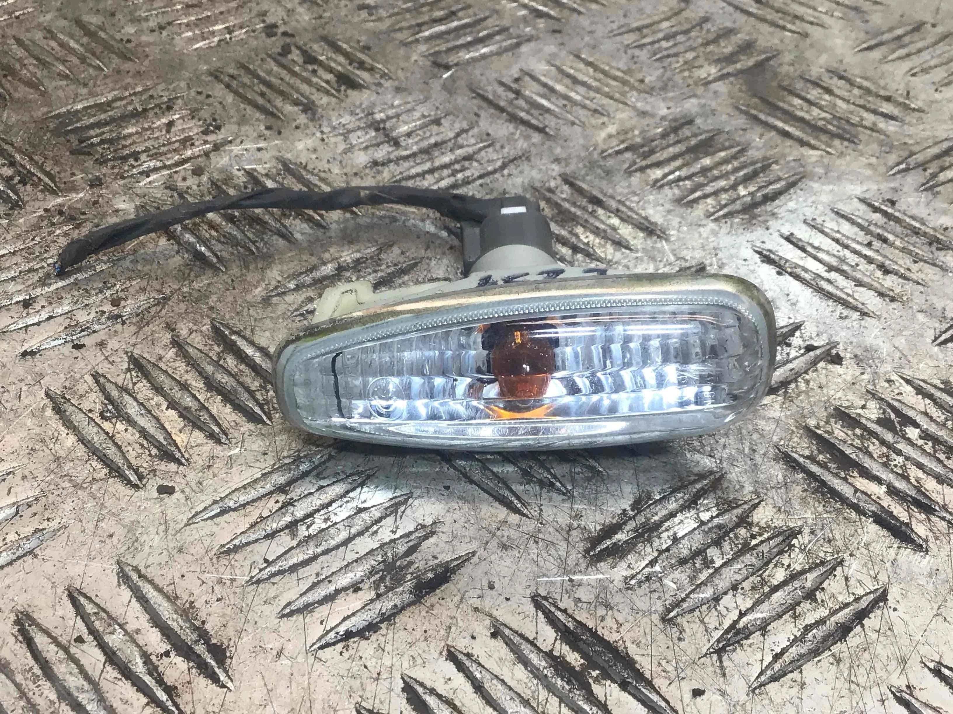 Повторитель передний правый Hyundai i30 1 поколение (2007-2010) дизель 1.6 CRDi Автомат 5-дв, х/б