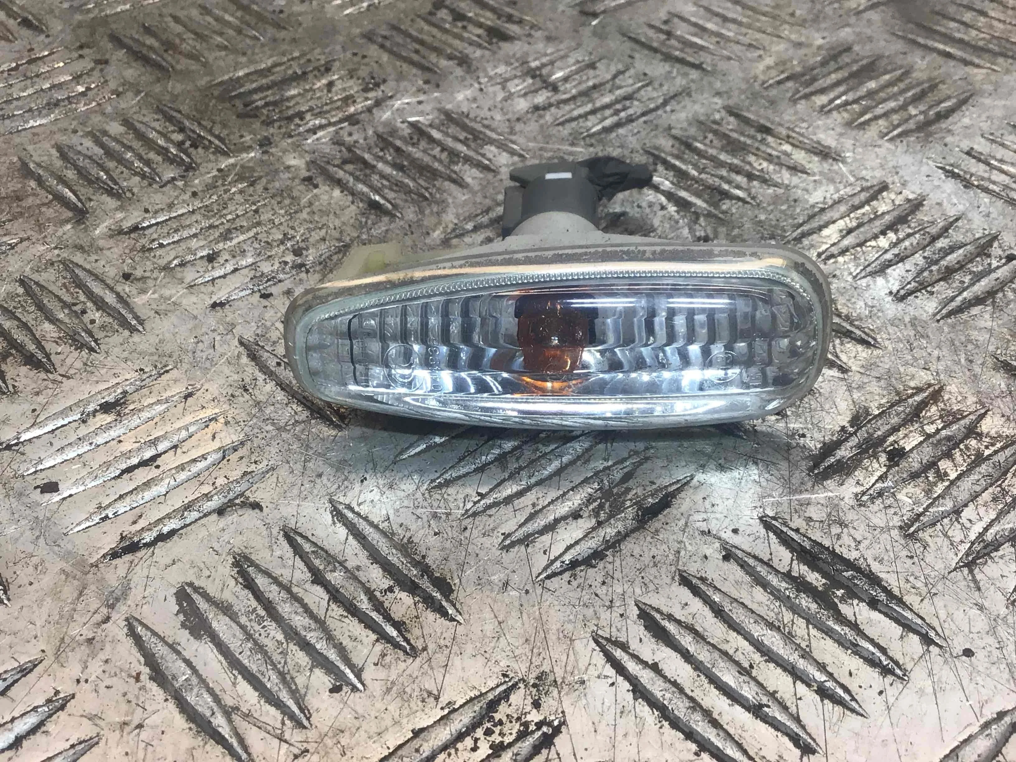 Повторитель передний левый Hyundai i30 1 поколение (2007-2010) дизель 1.6 CRDi Автомат 5-дв, х/б