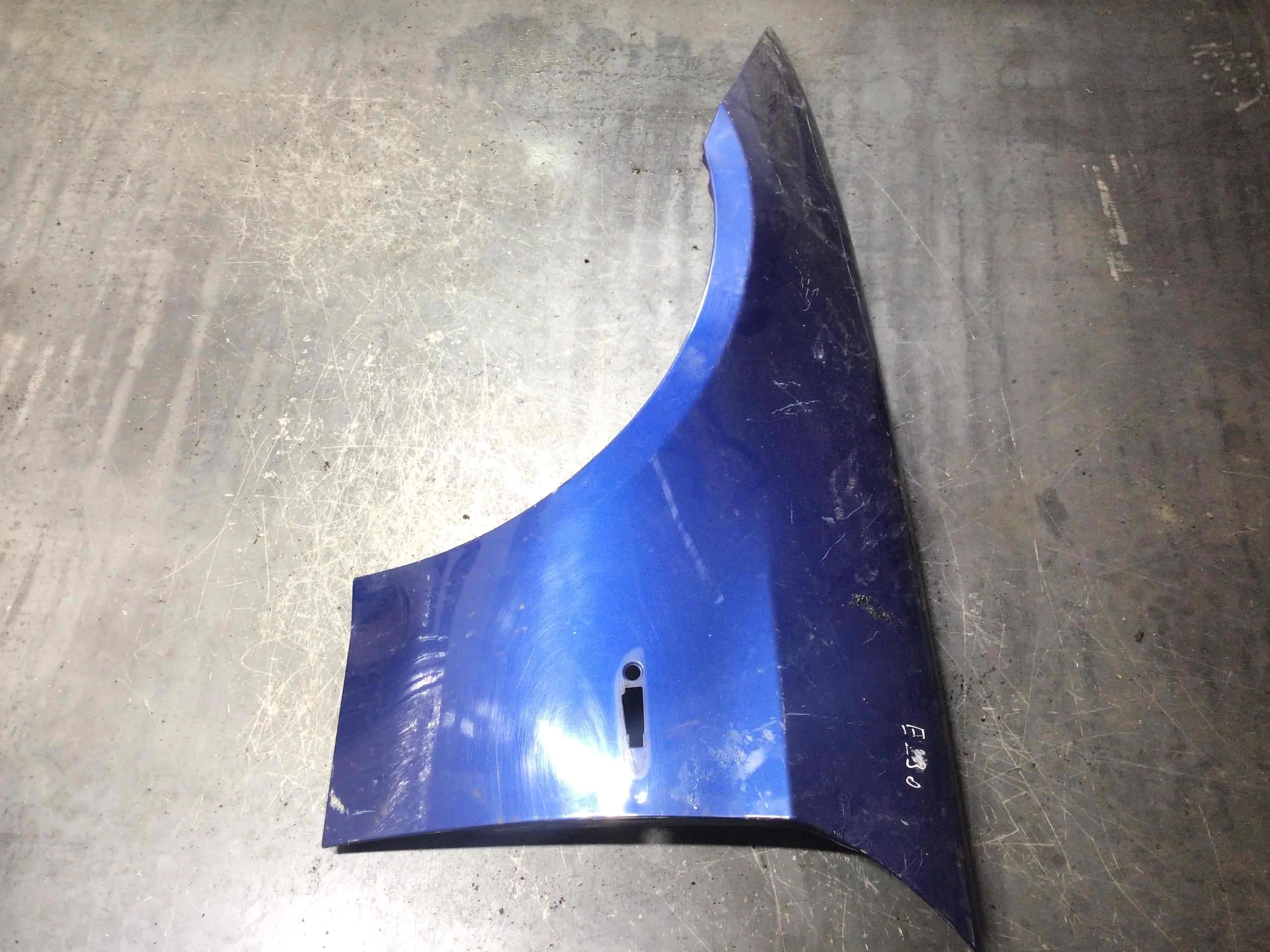 Крыло переднее левое BMW 3-Series 3-Series E90/E91/E92/E93 2005 - 2010 бензин 2.0 i Механика Универсал