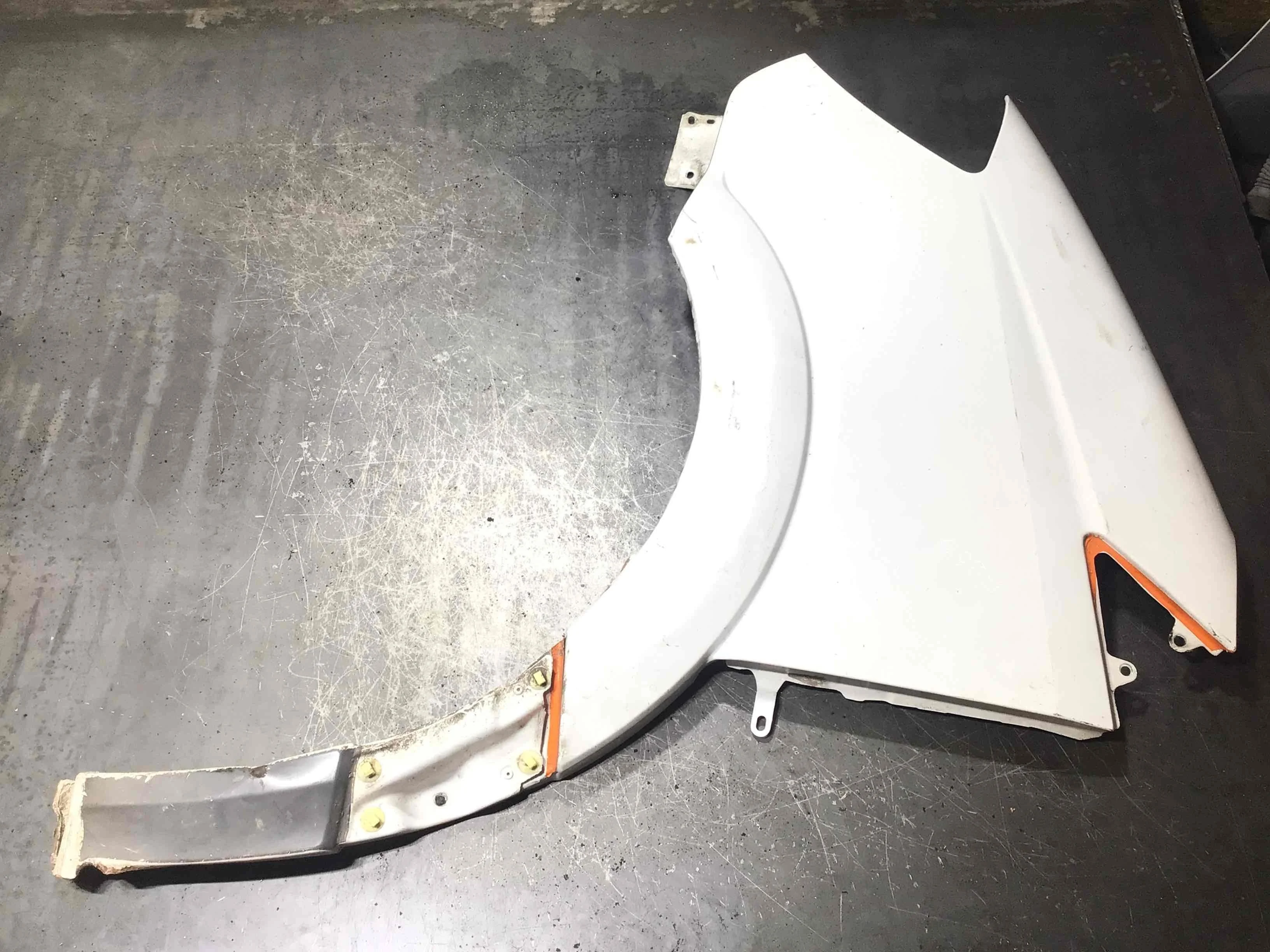 Крыло переднее левое Mercedes Sprinter W906 [рестайлинг] (2013-2018) дизель 2.2 CDI Механика Микроавтобус