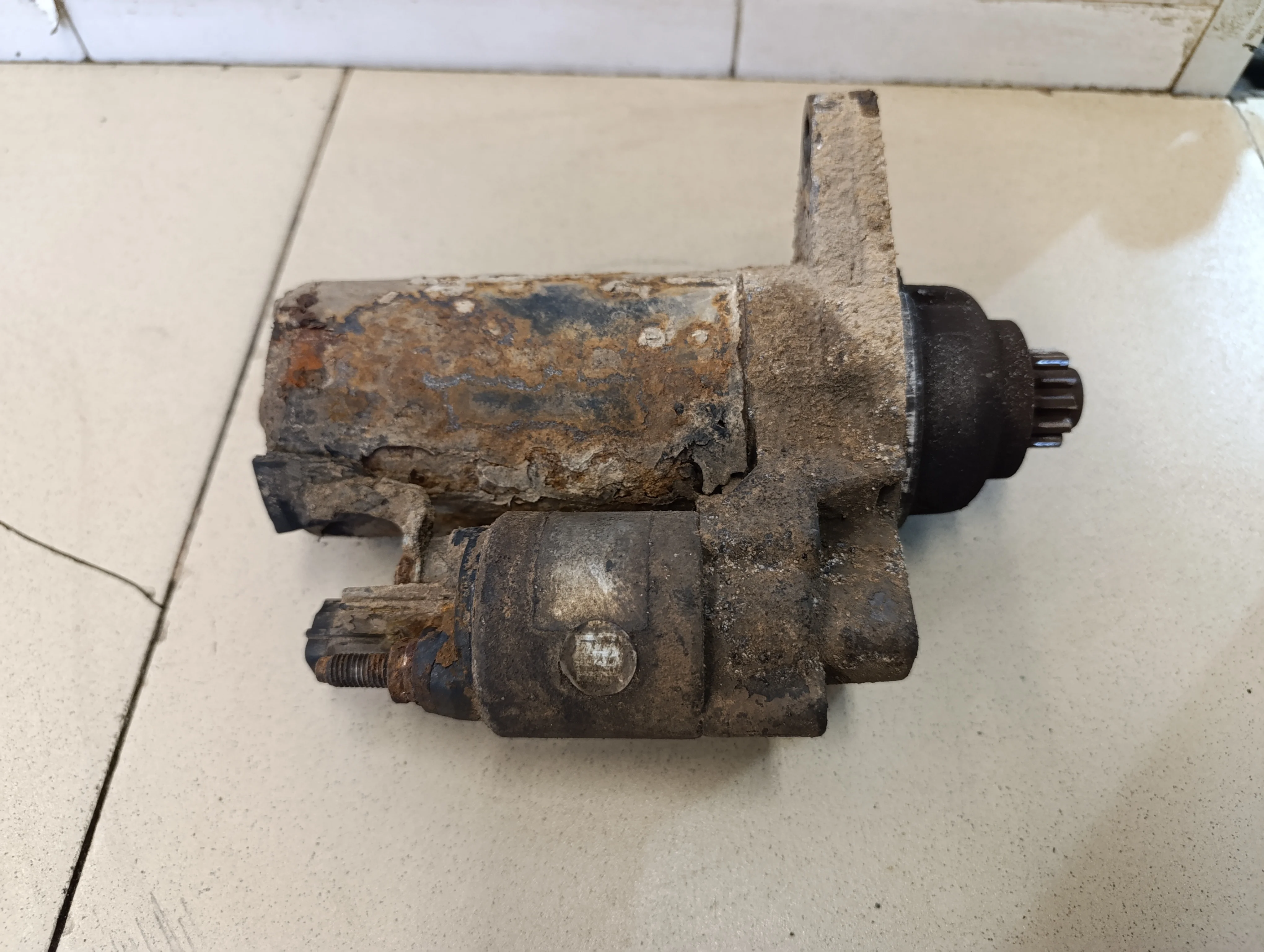 Стартер Transporter T5 2003-2015