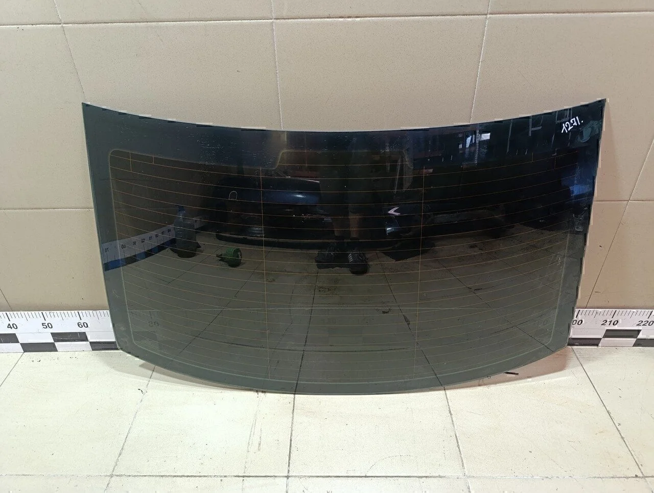 Стекло заднее Jetta 2006-2011