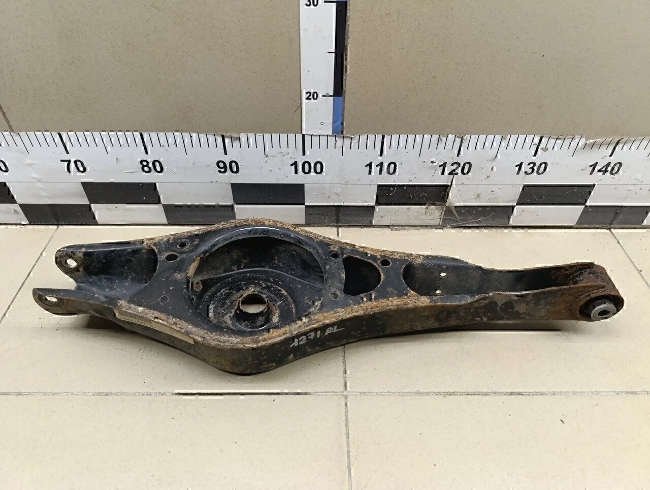 Рычаг задний нижний Passat [B6] 2005-2010