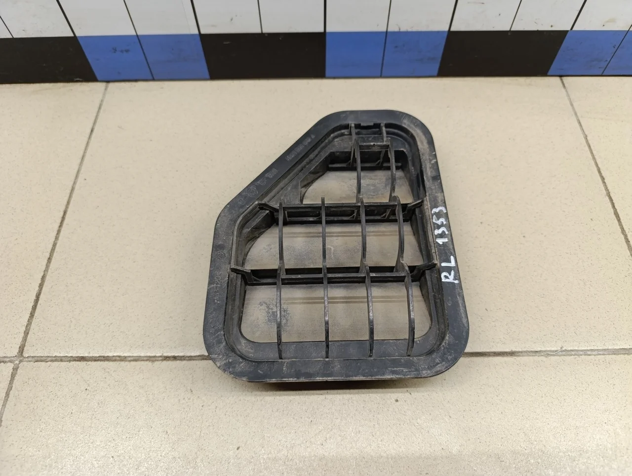 Решетка вентиляционная Tiguan 2011-2016