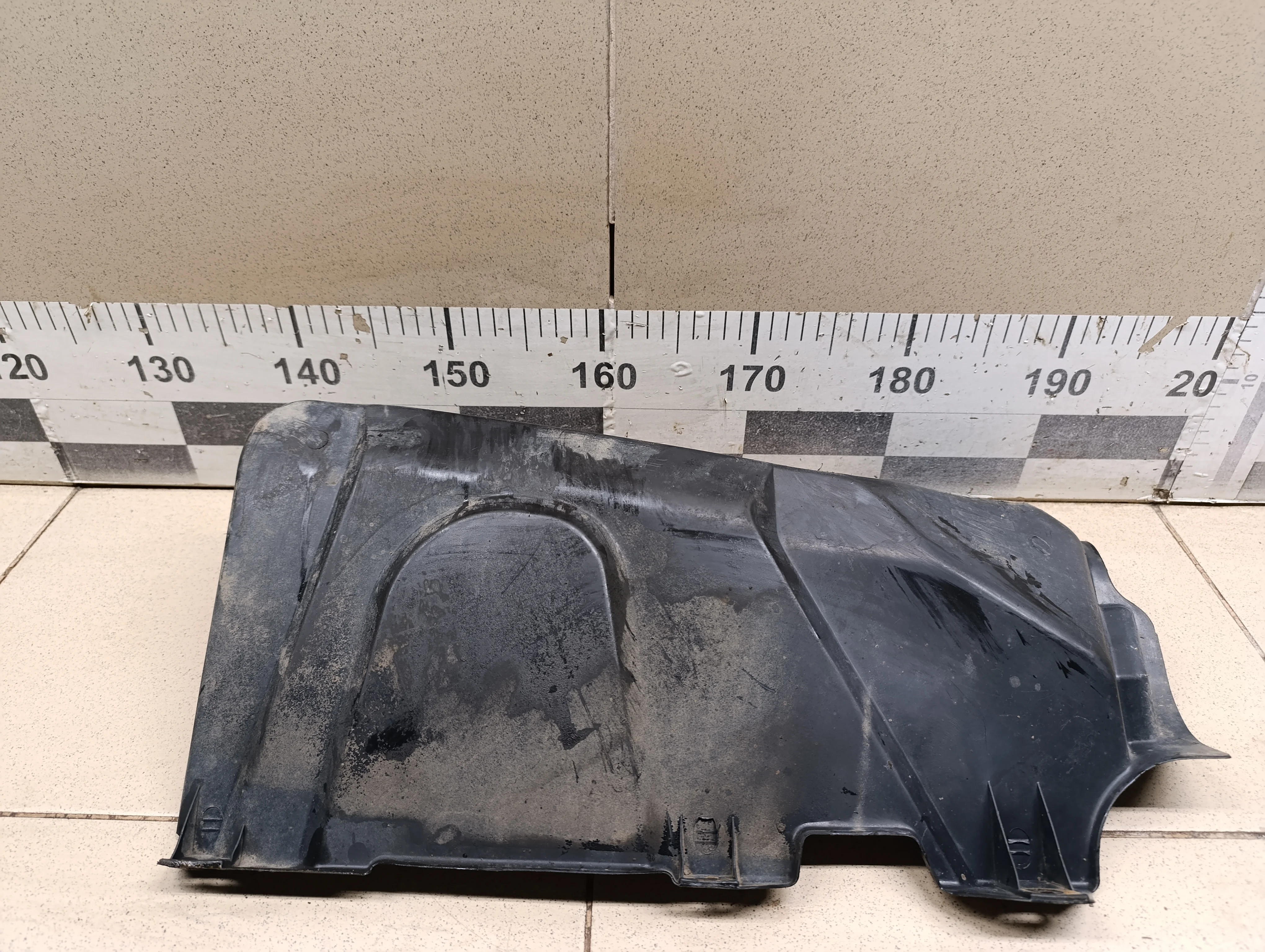 Пыльник двигателя боковой левый Getz 2002-2010