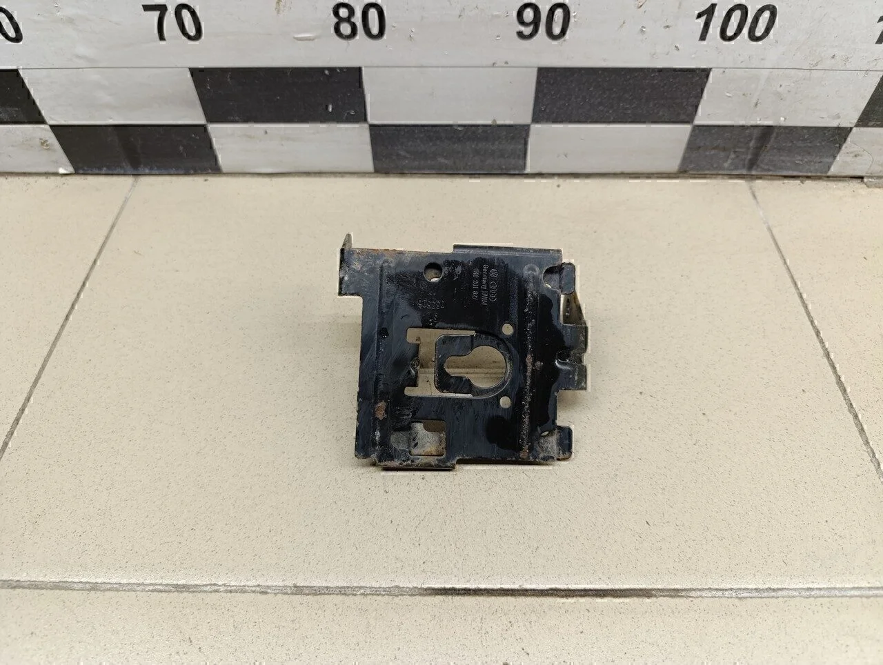 Кронштейн (сопут. товар) Jetta 2006-2011