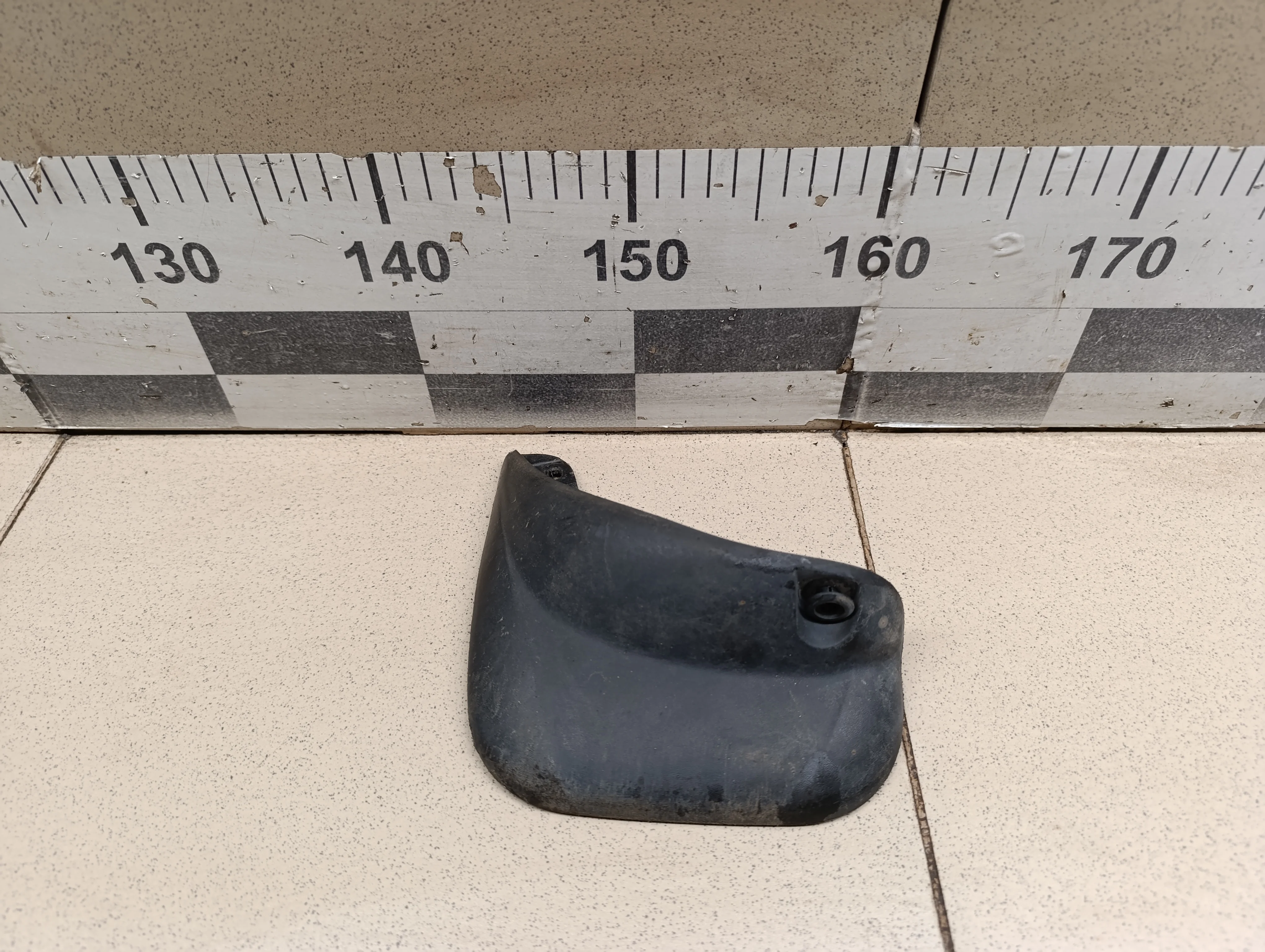 Брызговик задний левый Getz 2002-2010