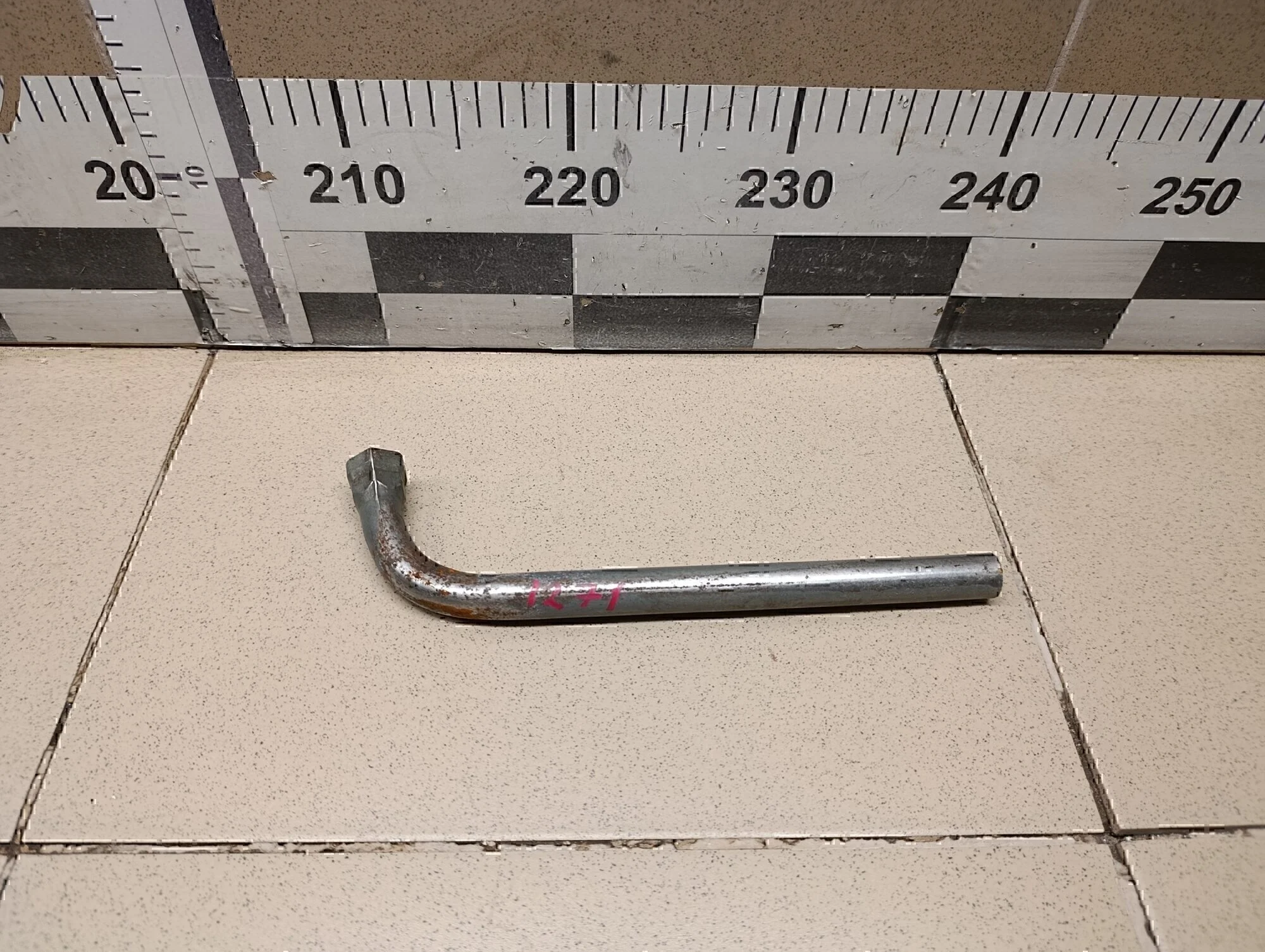 Ключ баллонный 100/200 [44] 1983-1991