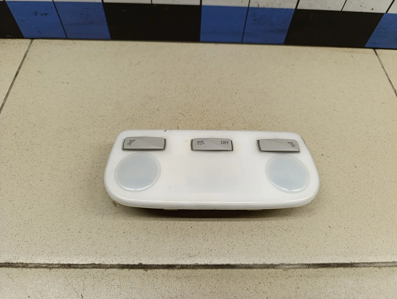 Плафон салонный  Fluence 2010>