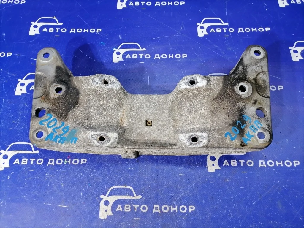 балка поперечная BMW 5-Series F10 N52B25 - 22326775907