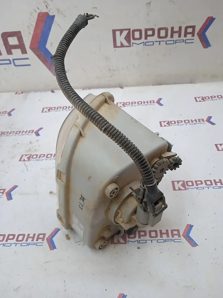 Фара противотуманная правая Б/У оригинал