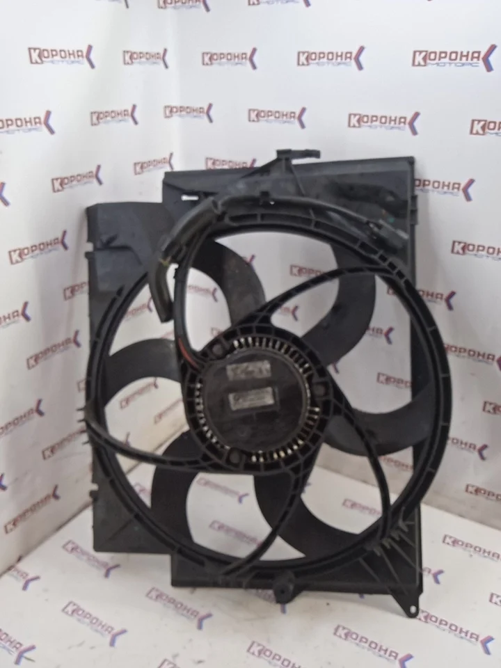 Вентилятор радиатора BMW 3 17427545366 Б/У Б/У