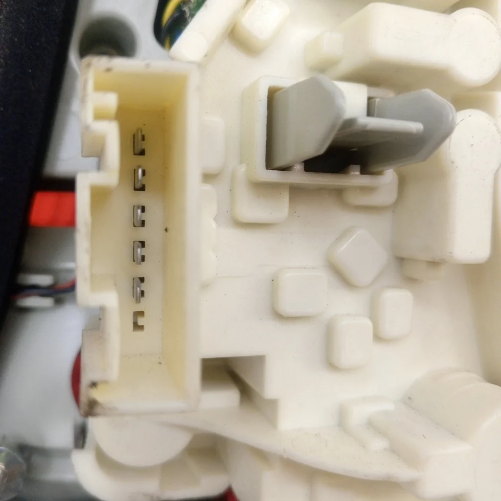 Фонарь задний левый наружный BMW 3 SERIES Б/У Б/У