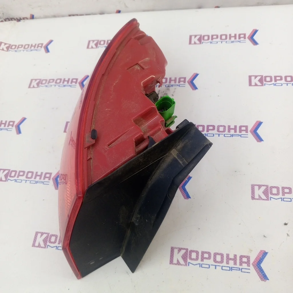 Фонарь задний левый в крыло Б/У Б/У