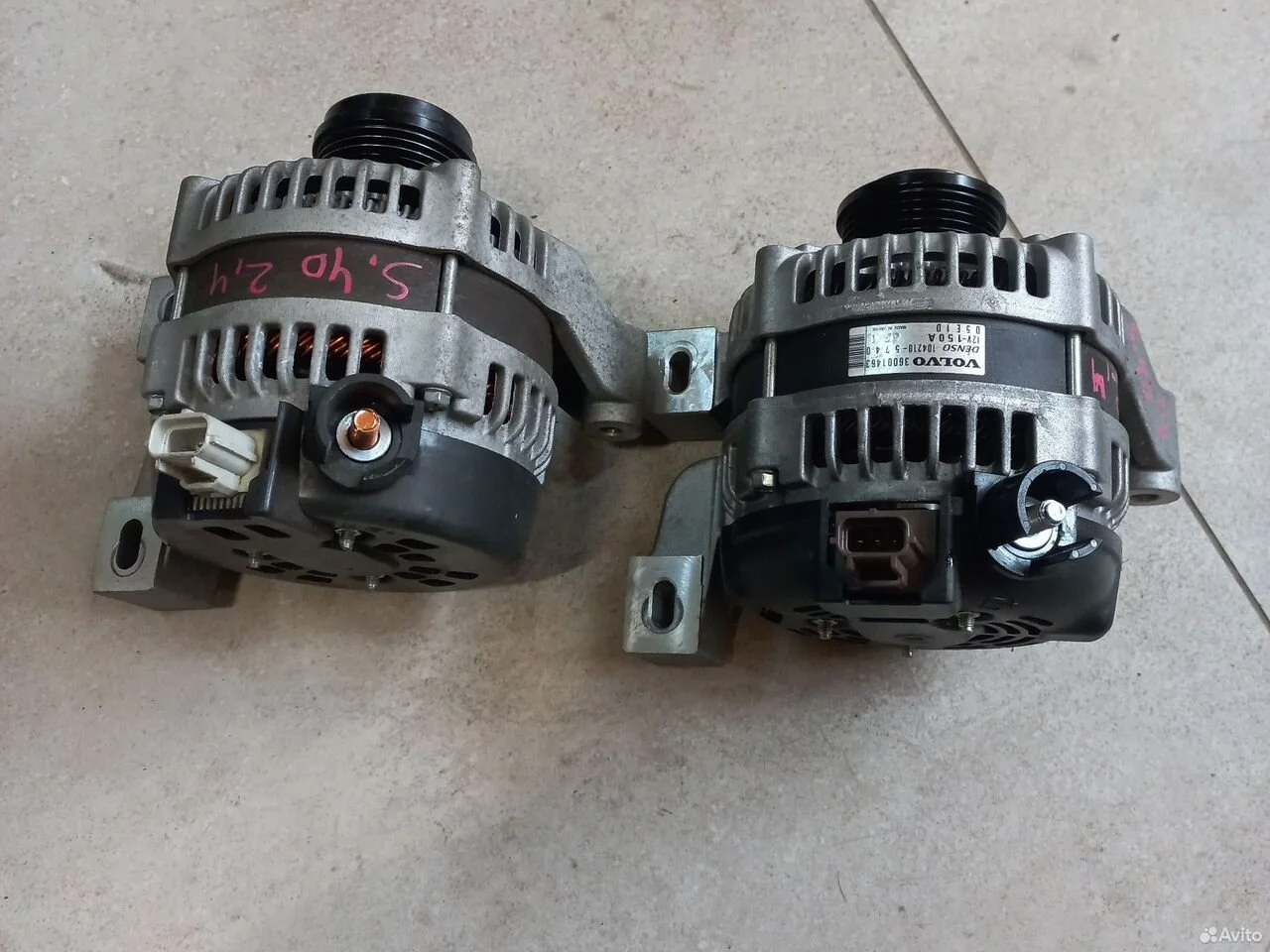 Генератор на volvo s40,c30 двигатель 2,4 бензин