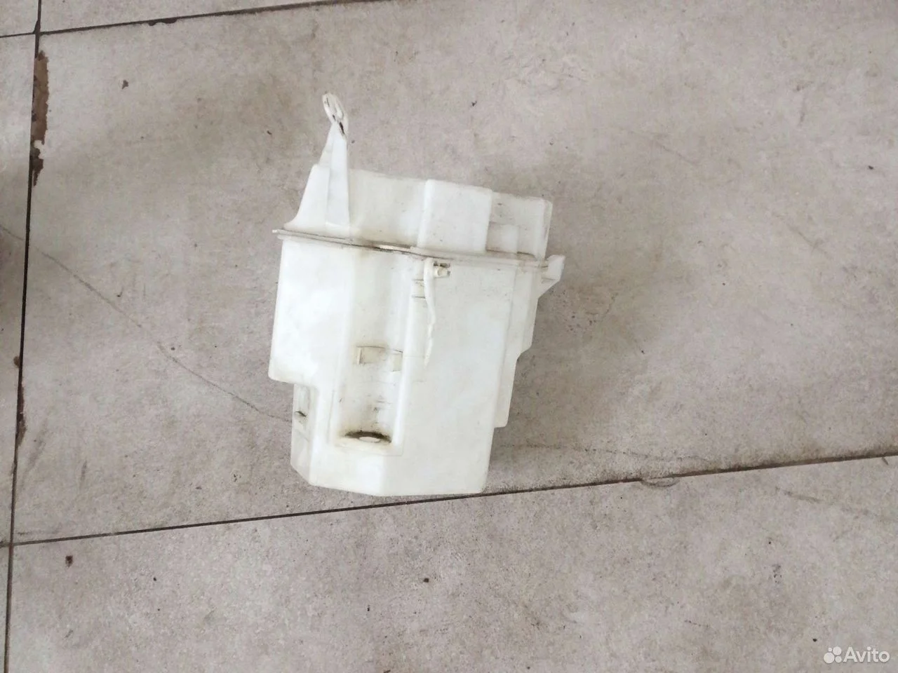 Бачок омывателя на volvo s 80 2 с 2006-2014 года