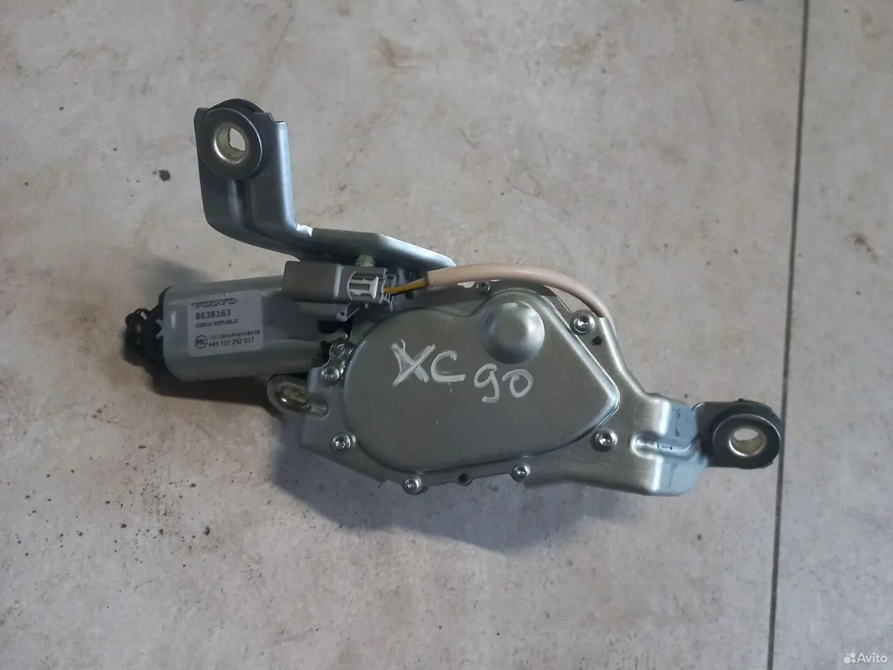 Моторчик заднего дворника на volvo xc90