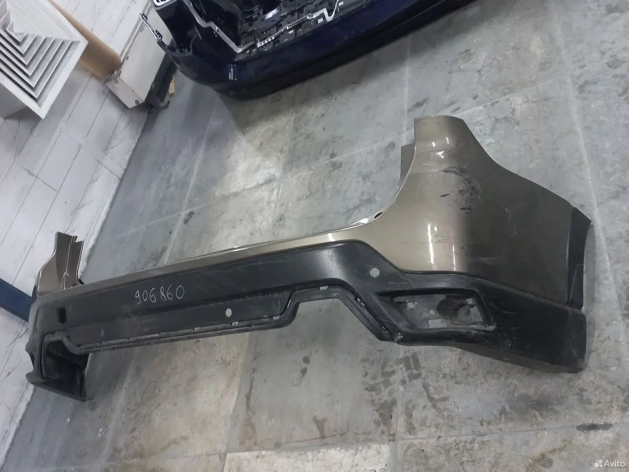 Задний бампер на subaru forester v 5дв 2018 год