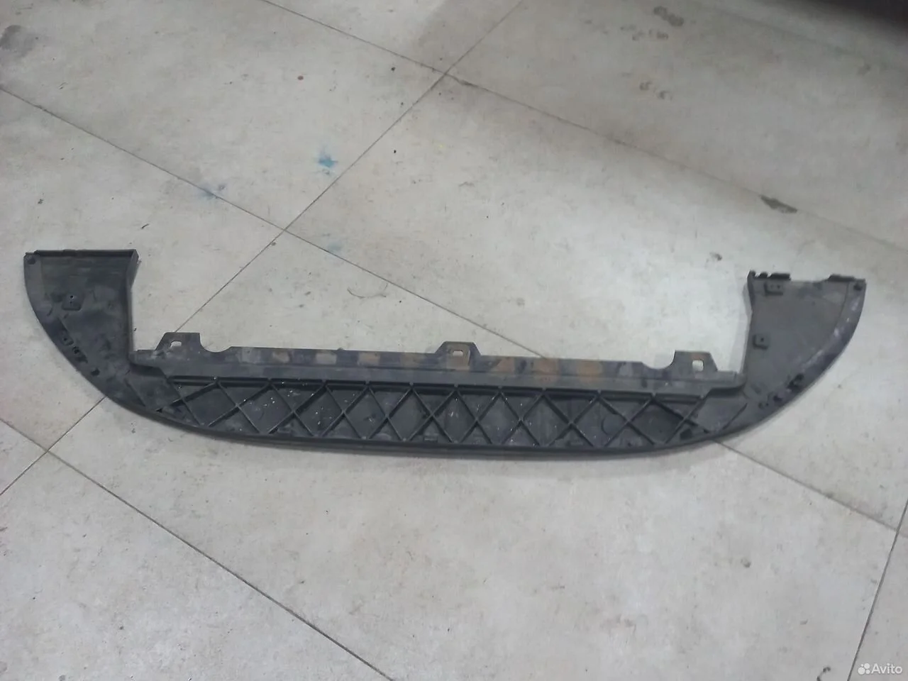 Пыльник переднего бампера на volvo xc60 дорест