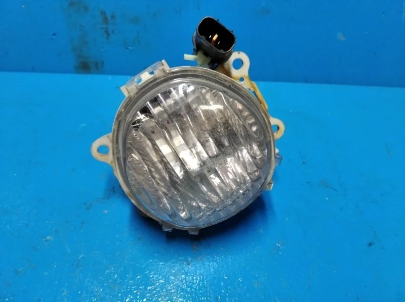 Фара противотуманная Mitsubishi Outlander XL 2006-2009