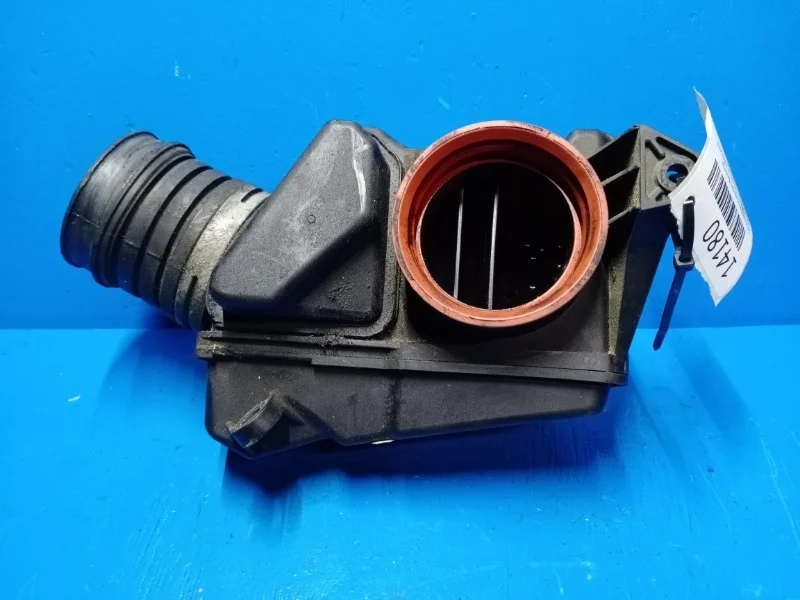 Резонатор воздушного фильтра Mercedes-Benz -Class 2000-2008 W203