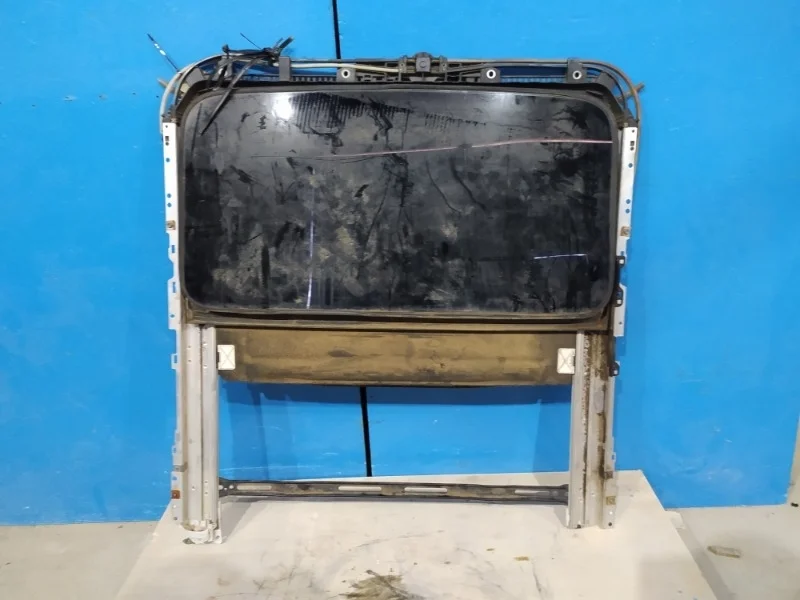 Стекло люка Suzuki Grand Vitara 2 2006-2015