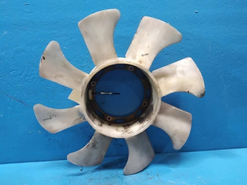 Крыльчатка вентилятора Mitsubishi Delica 4, Space Gear, L200, Pajero 1994-2007