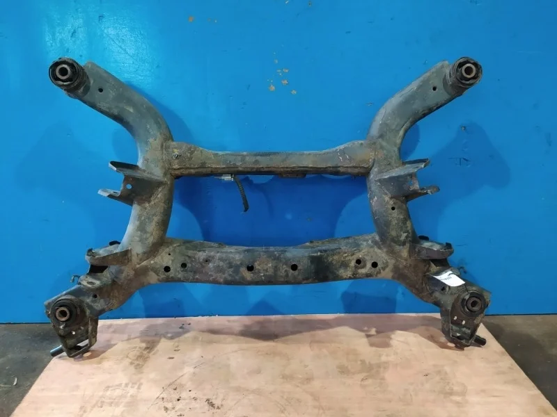 Подрамник Nissan Teana J31 2000-2007