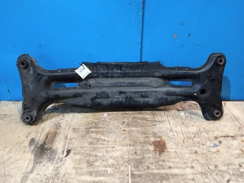 Подрамник Toyota Camry XV30 2000-2005