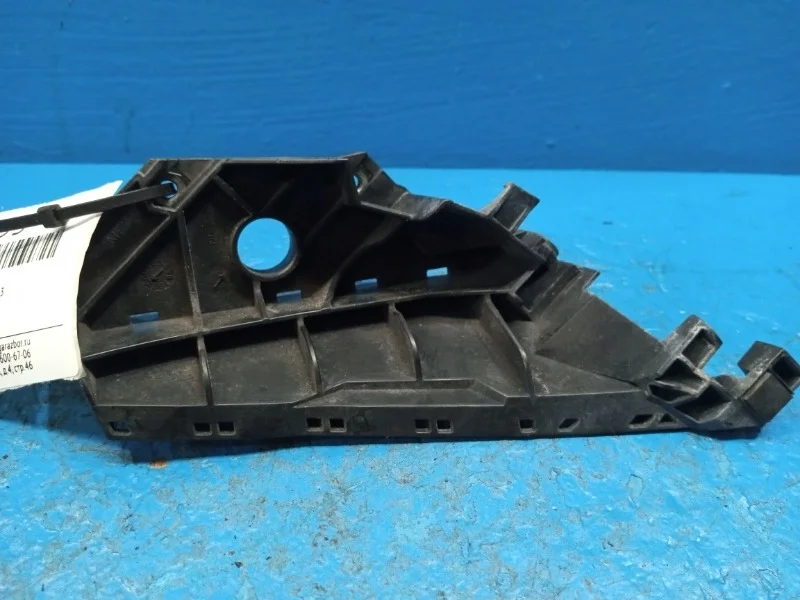 Кронштейн бампера Infiniti M 2010-2013