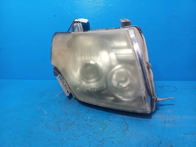 Фара Mitsubishi Pajero 4 2006-2012
