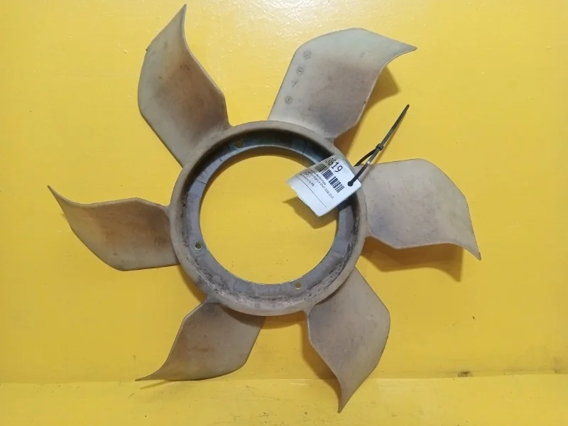 Крыльчатка вентилятора Mitsubishi Pajero 4 2006-2010