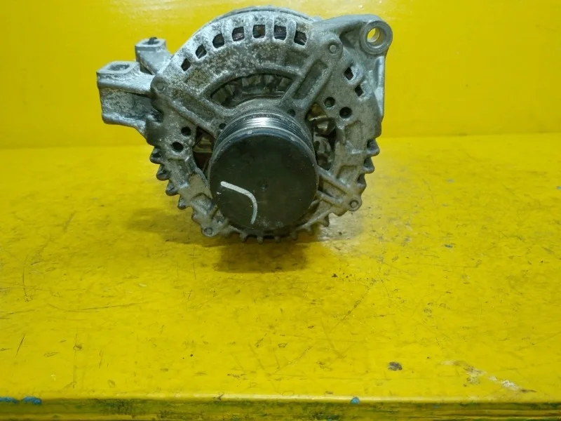 Генератор Volvo S80, V70 2006-2010