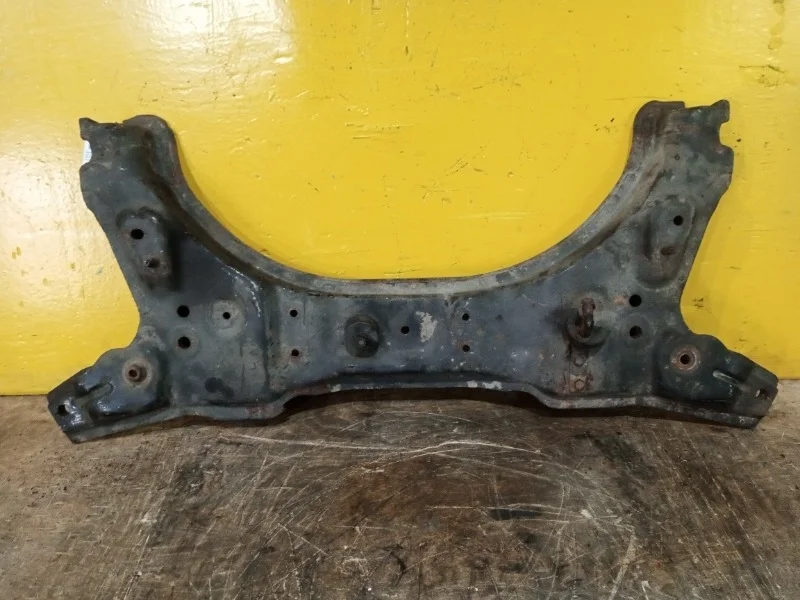 Подрамник Suzuki Liana 2001-2007