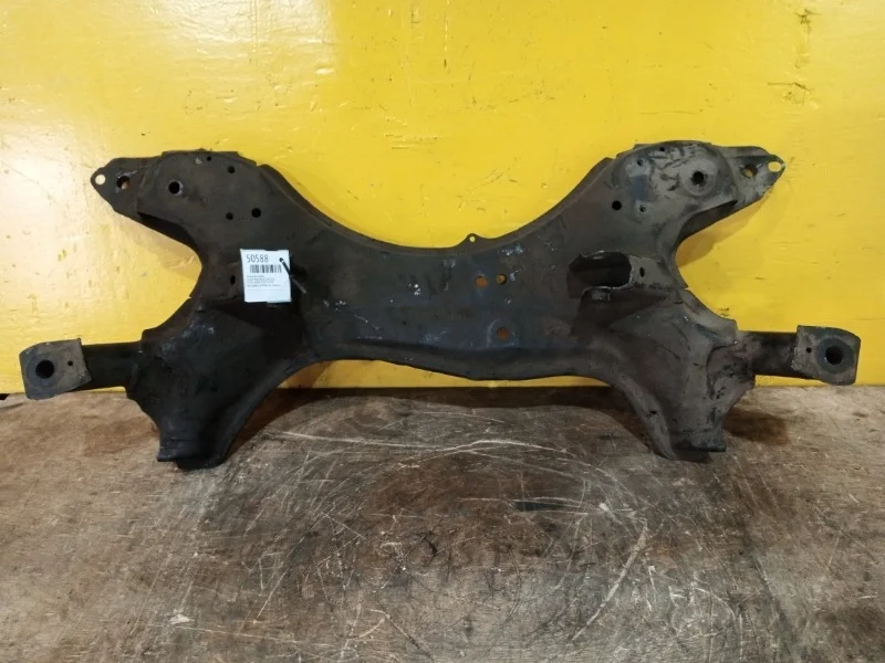 Подрамник Toyota RAV4 XA20 2000-2005
