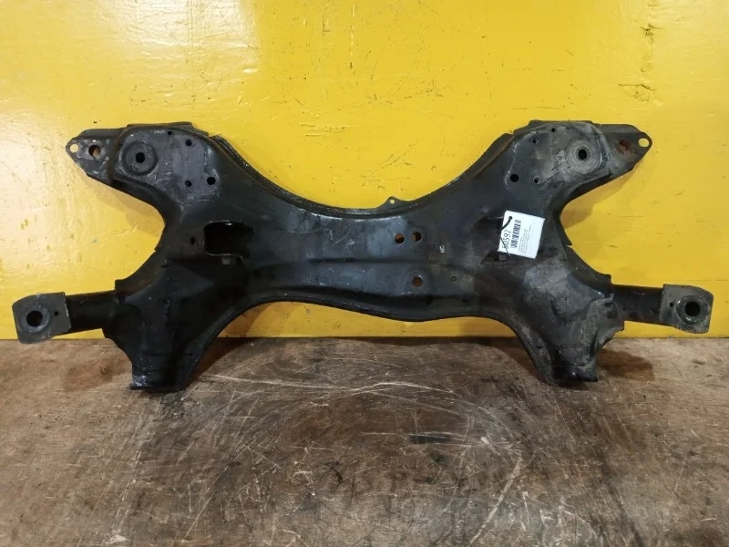 Подрамник Toyota RAV4 XA20 2000-2005