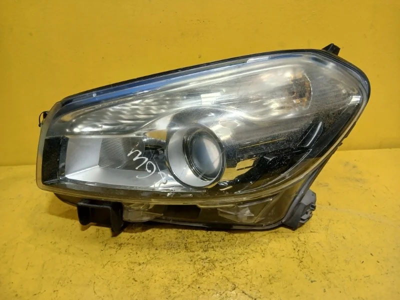 Фара Nissan Qashqai J10 2010-2014