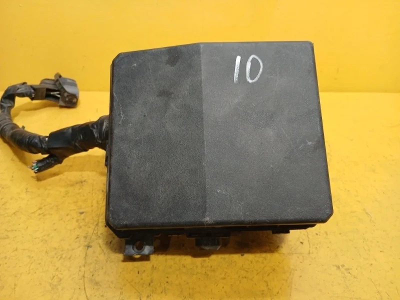 Блок предохранителей Mitsubishi Lancer 10 2007-2012