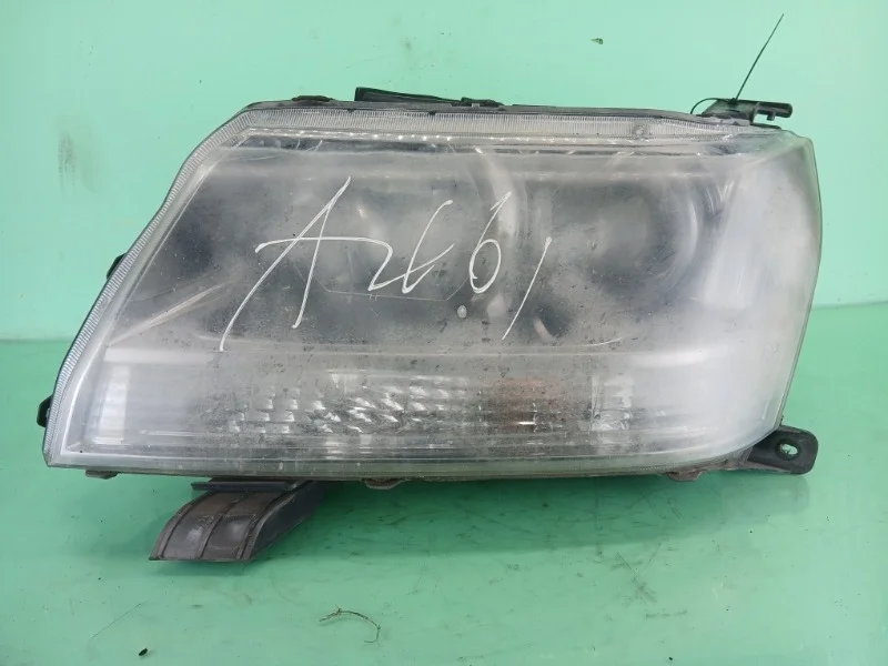 Фара Suzuki Grand Vitara 2 2005-2015