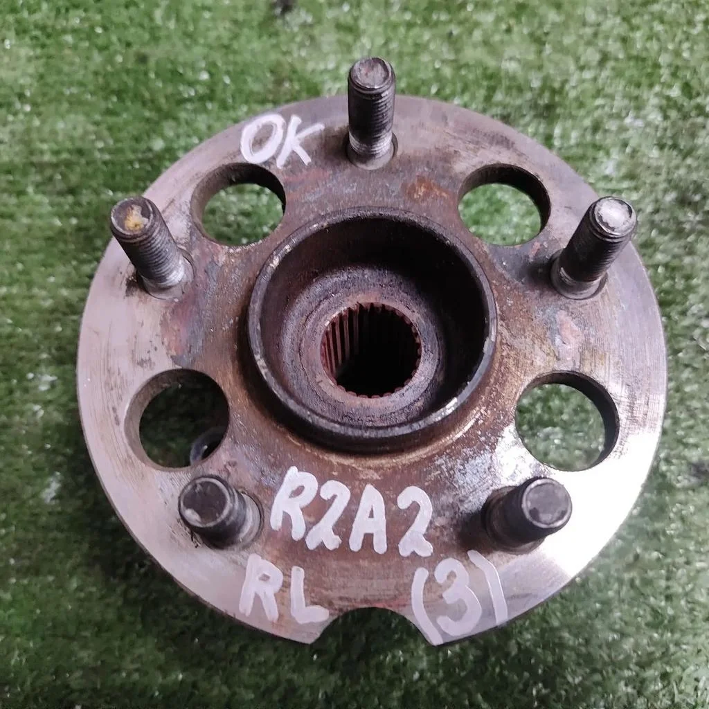 Б.у. ступица TOYOTA RAV4 ACA20 TOYOTA RAV4 ACA20 2.0 2003
