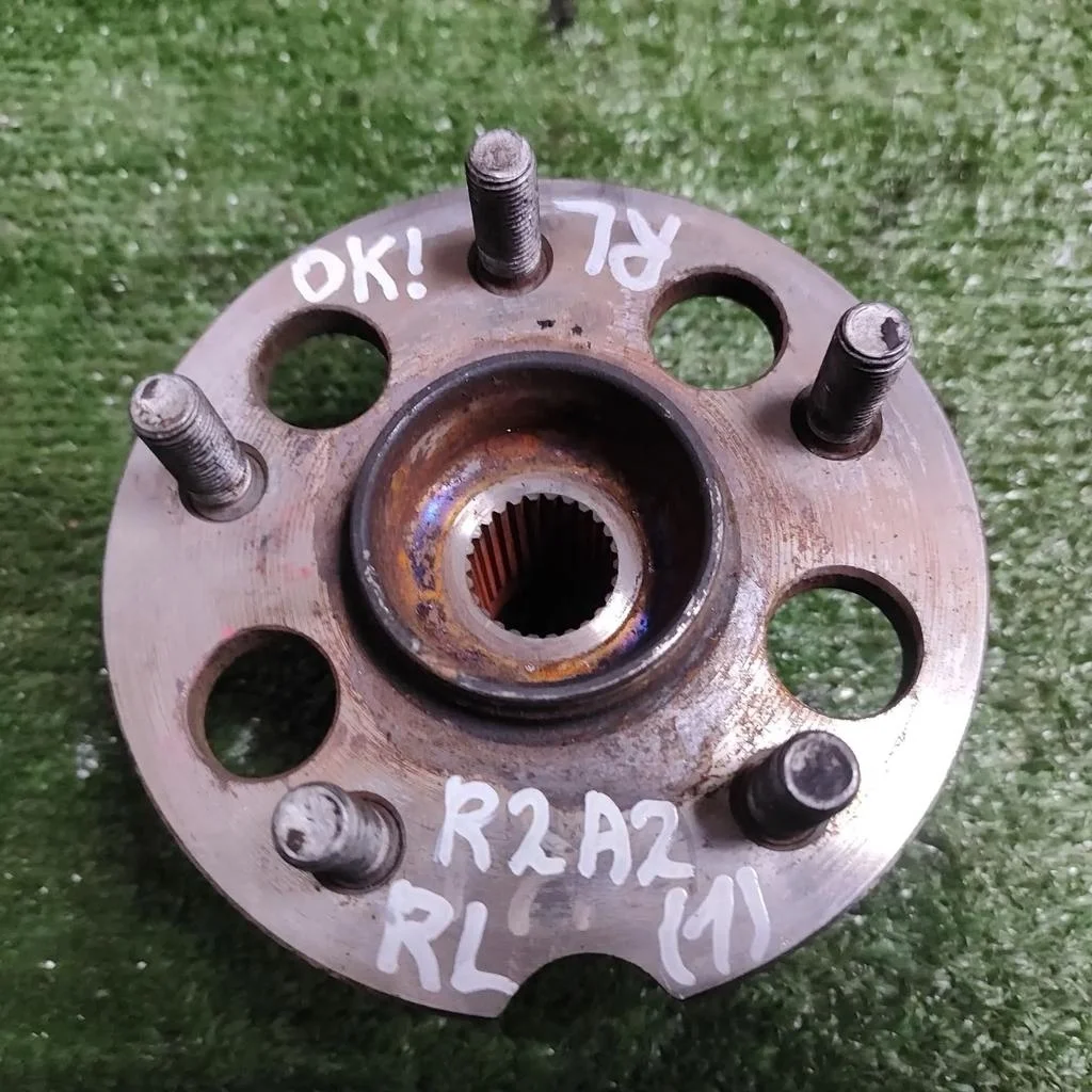 Б.у. ступица TOYOTA RAV4 ACA20 TOYOTA RAV4 ACA20 2.0 2003