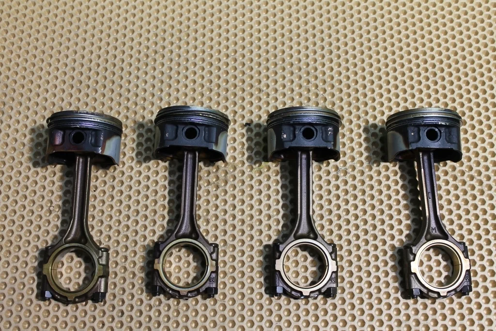 Б.у. шатун (комплект) MITSUBISHI LANCER CS3A MITSUBISHI LANCER CS3A 1.6 2000-2011