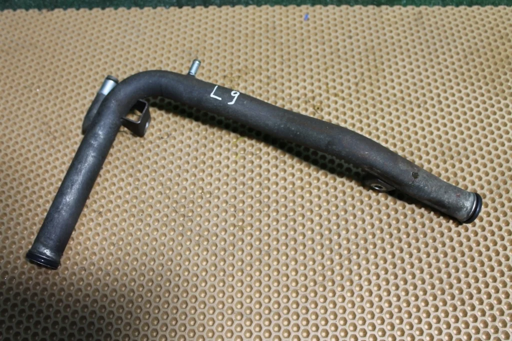 Б.у. трубка охлаждения MITSUBISHI LANCER CS3A MITSUBISHI LANCER CS3A 1.6 2000-2011