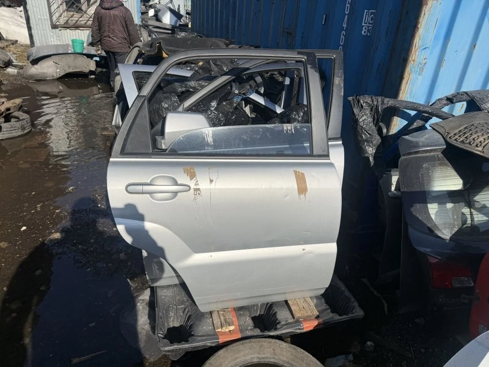 дверь задняя правая kia sportage 2 KM без расширителя